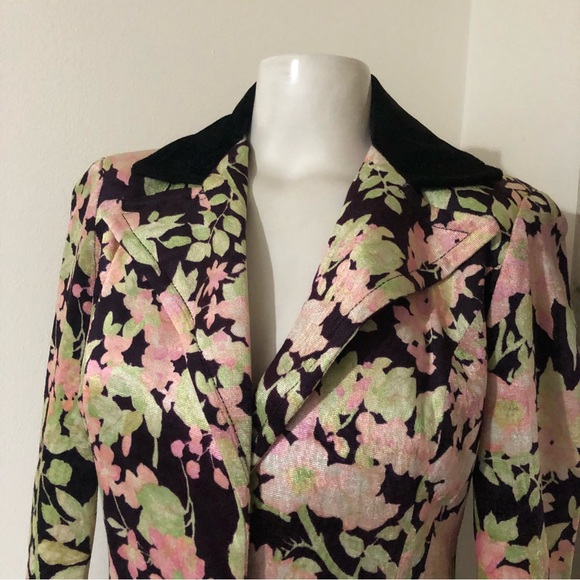 Vintage Peaked Lapel Spring Floral Blazer 6 - Picture 3 of 9